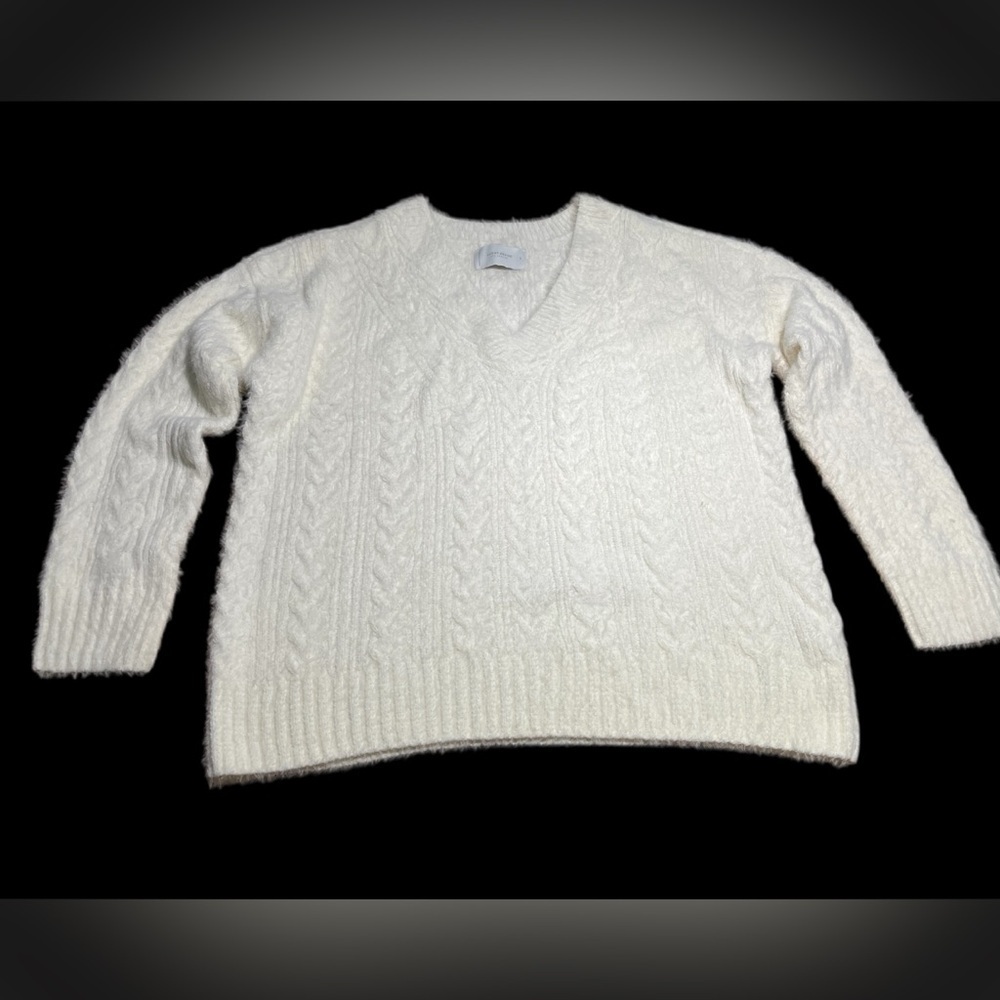 Lucky Brand V-neck oversized eyelash White Cable Knit Sweater Size Small
